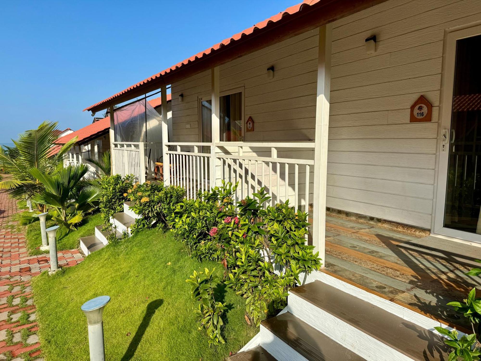 Maargit Beach Resort Mandrem Εξωτερικό φωτογραφία